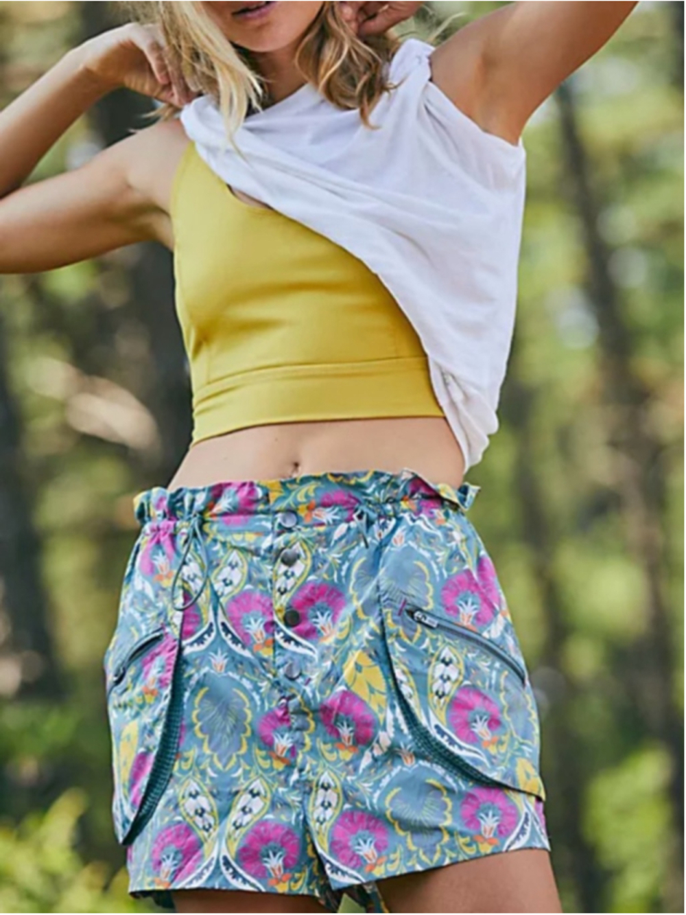 FREE PEOPLE SMALL FP MOVEMENT OFF THE GRID FLORAL SHORTS OVERCAST COMBO
#33